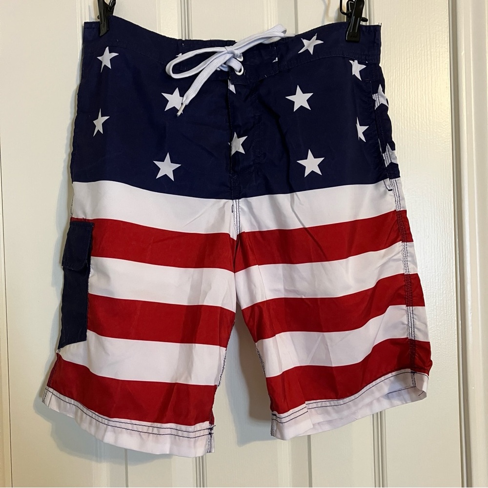 Bioworld Patriotic Men's 9” Swim Trunks - M